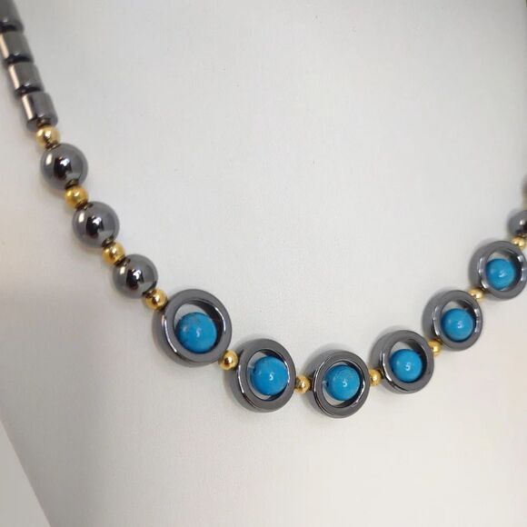 Turquoise Beaded Choker Necklace 18 inches - Picture 4 of 12